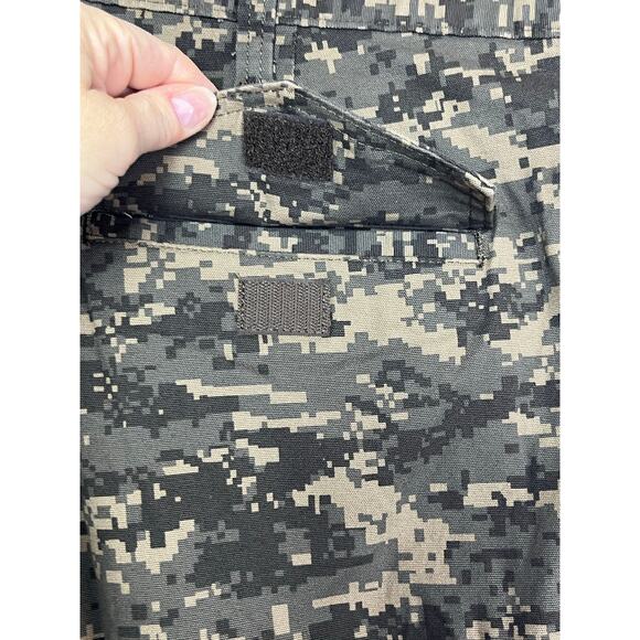 NWOT Ariat Men's Size 42 Camo Rebar M4 Relaxed Fit Straight Cargo Denim Shorts - Picture 12 of 12